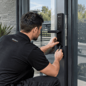 Instalación de Cerradura Digital en Puerta de Aluminio